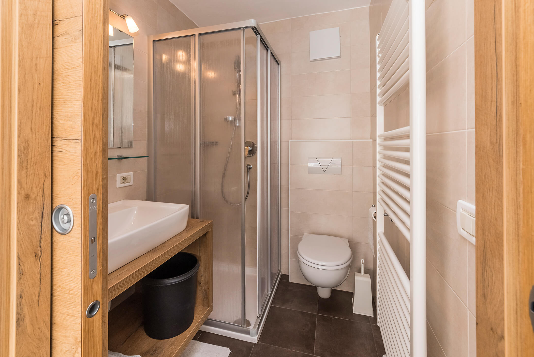 Bathroom with shower, WC and washbasin - Schirmerhof